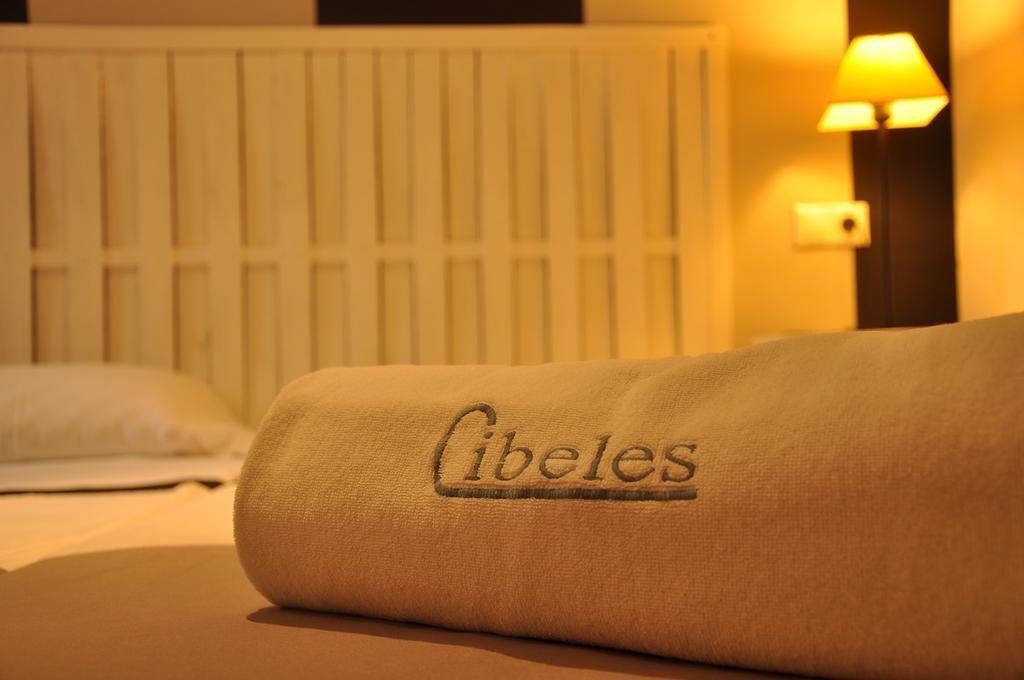 Pension Cibeles Cordoue Extérieur photo